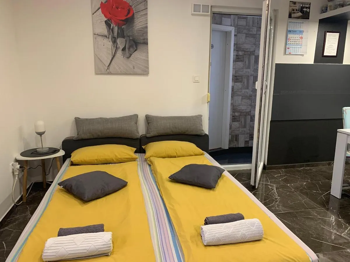 Apartment Studio Dama Blizina Amfiteatra I Bus Kolodvora ,Besplatan Privatni Parking,Self-Check- In