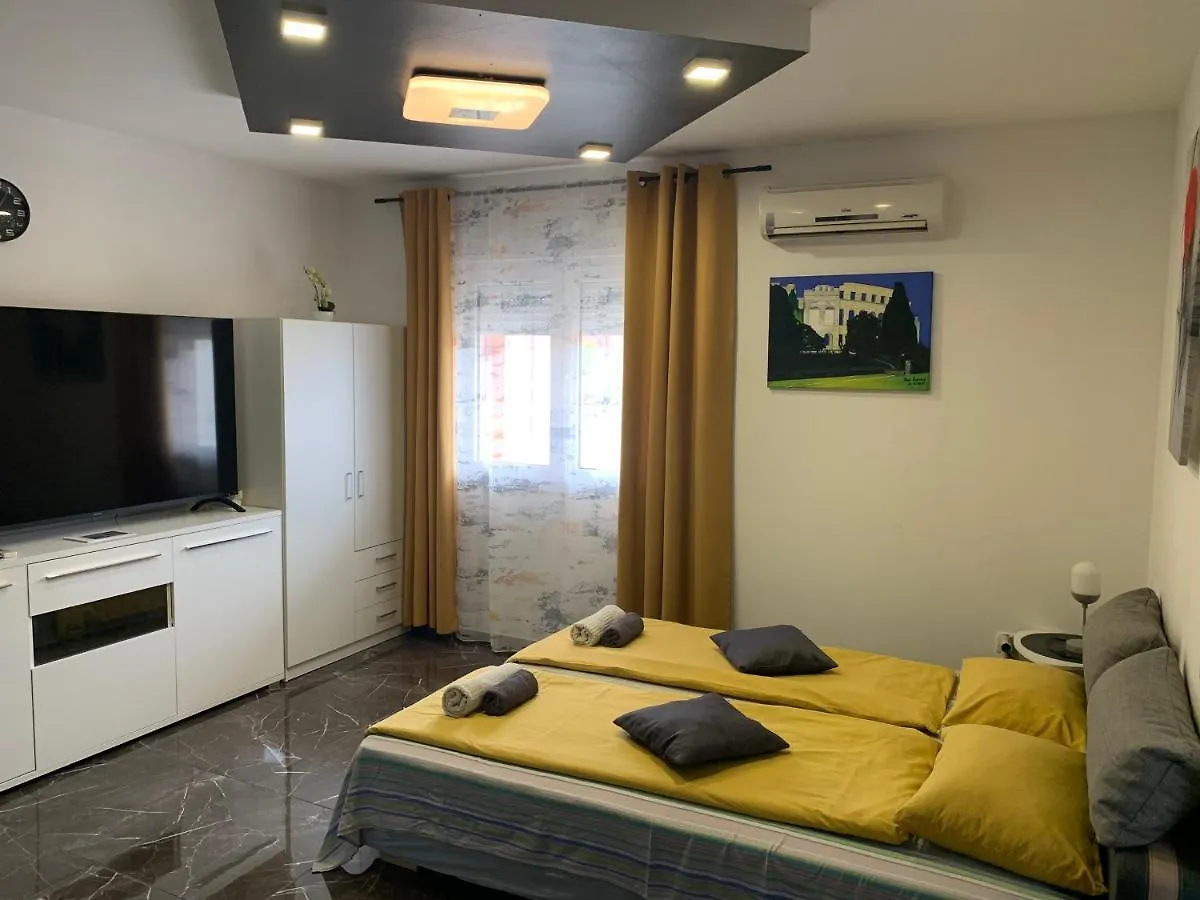 Apartment Studio Dama Blizina Amfiteatra I Bus Kolodvora ,Besplatan Privatni Parking,Self-Check- In