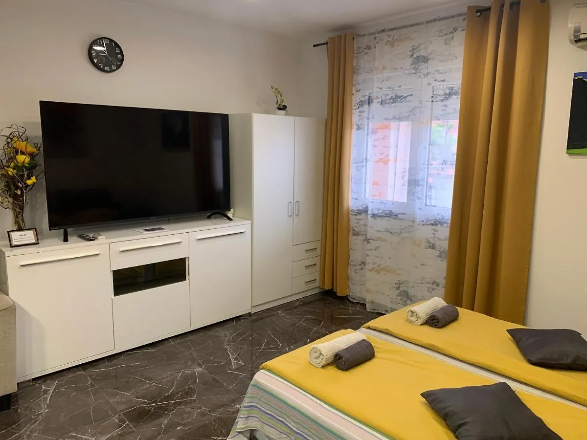 Apartment Studio Dama Blizina Amfiteatra I Bus Kolodvora ,Besplatan Privatni Parking,Self-Check- In