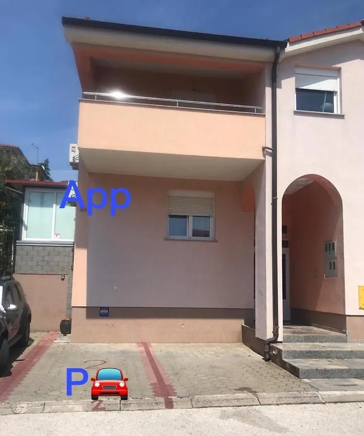 Studio Dama Blizina Amfiteatra I Bus Kolodvora ,Besplatan Privatni Parking,Self-Check- In 0*, Pula